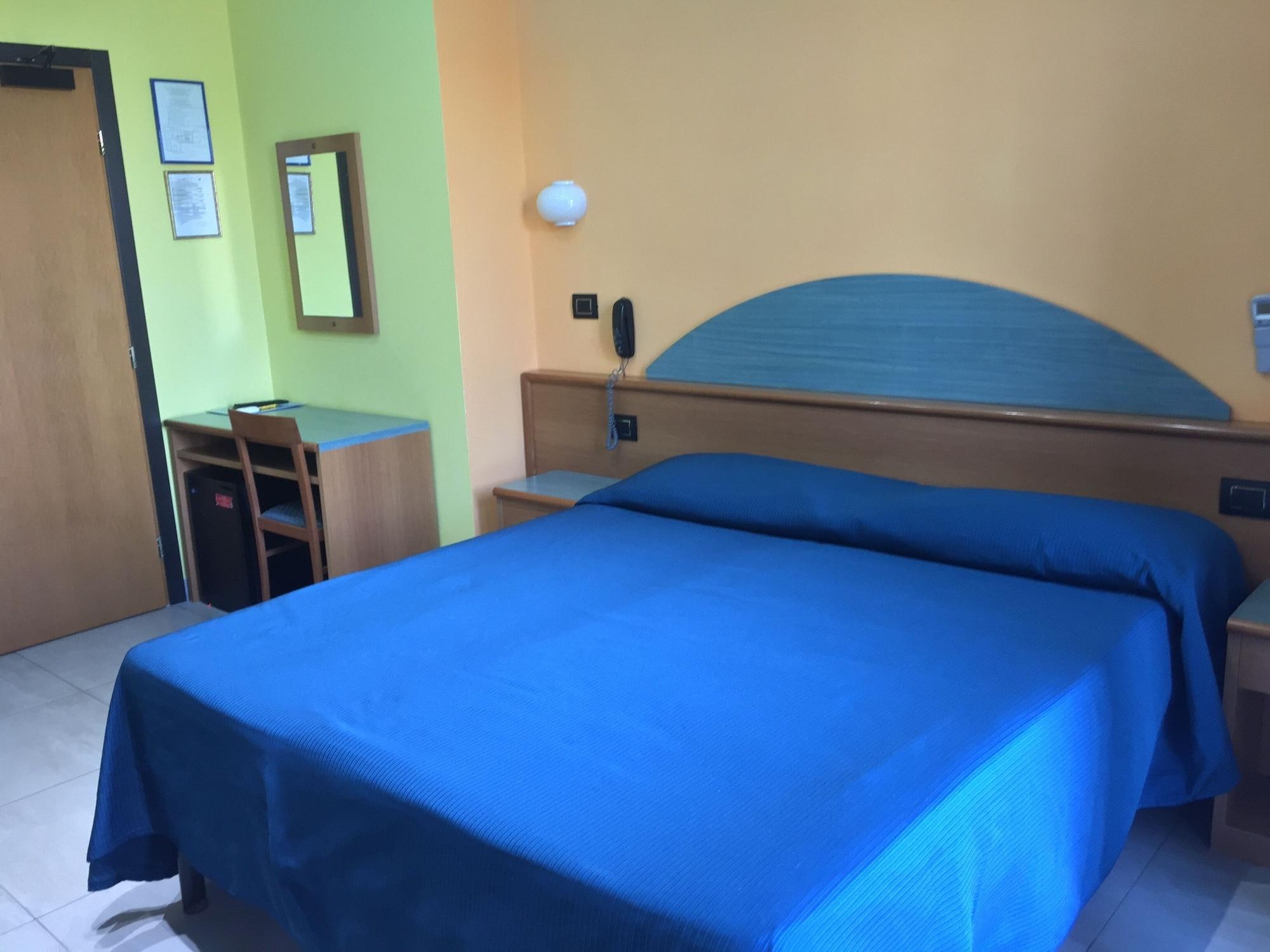 Hotel Roma Marina di Massa Εξωτερικό φωτογραφία