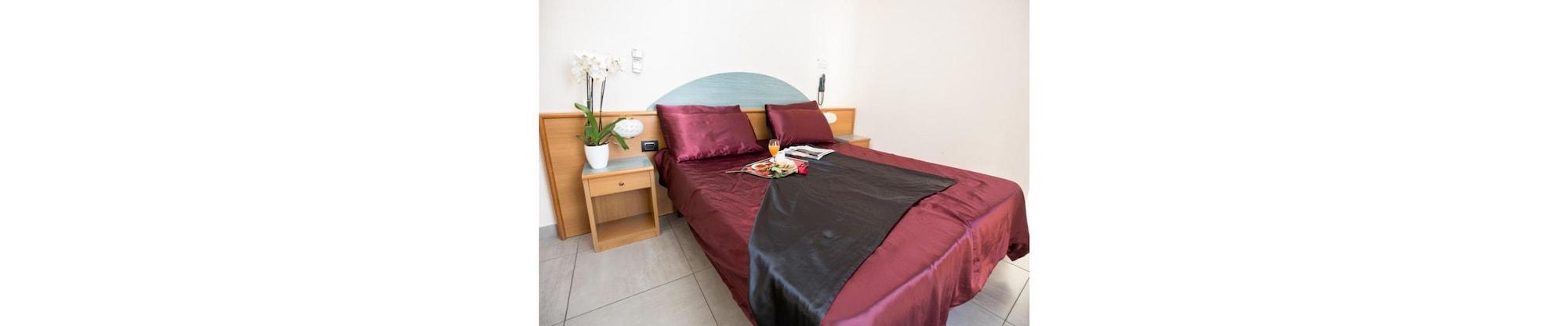 Hotel Roma Marina di Massa Εξωτερικό φωτογραφία