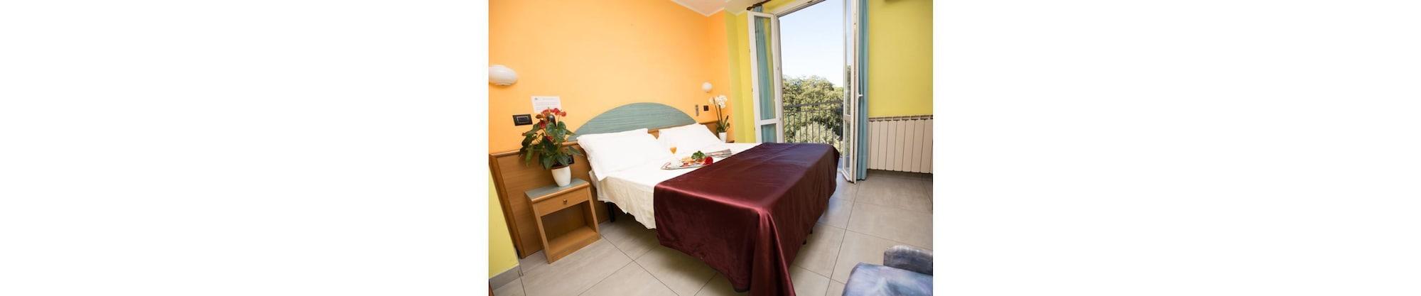 Hotel Roma Marina di Massa Εξωτερικό φωτογραφία