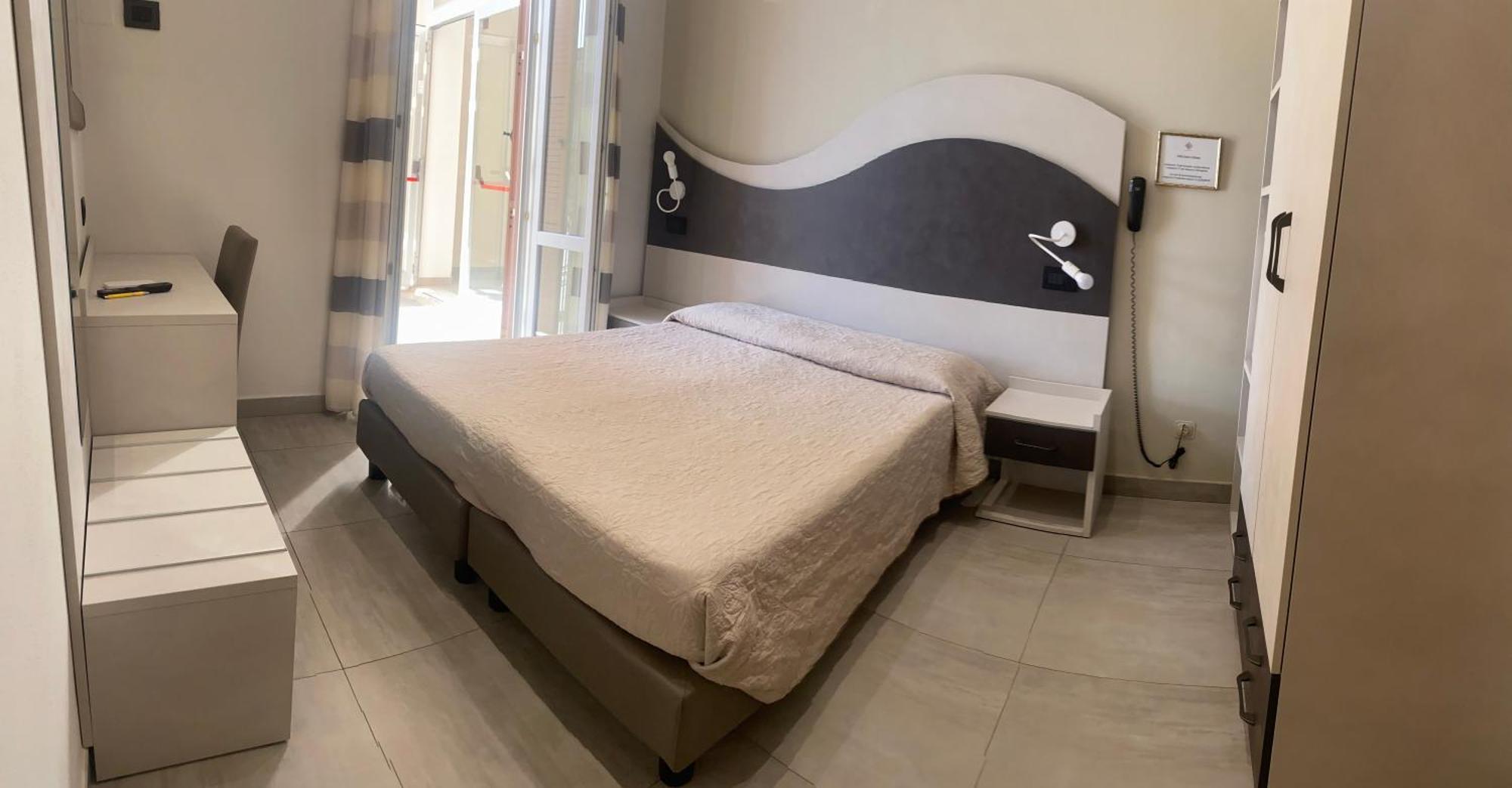 Hotel Roma Marina di Massa Εξωτερικό φωτογραφία