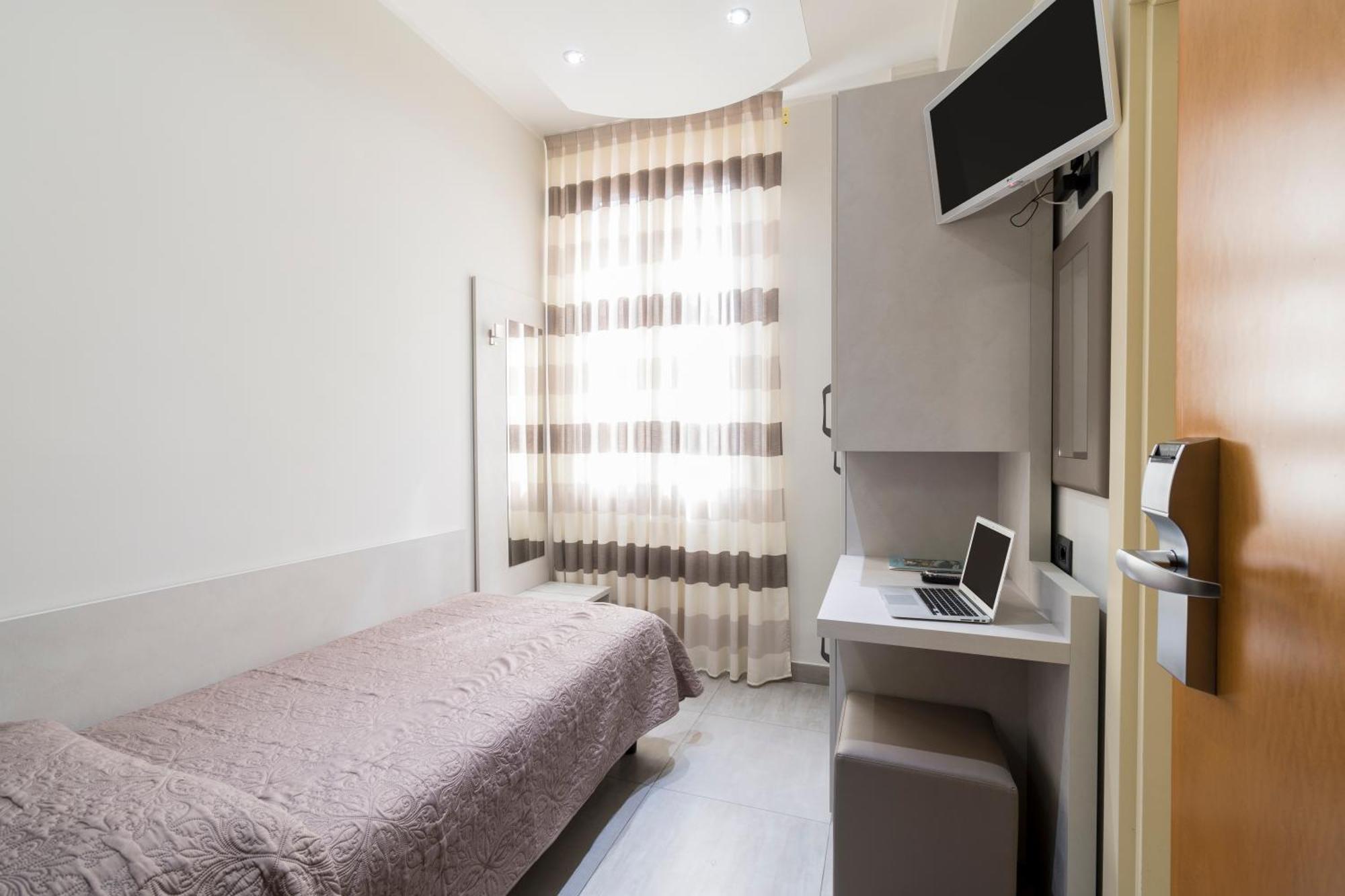 Hotel Roma Marina di Massa Εξωτερικό φωτογραφία