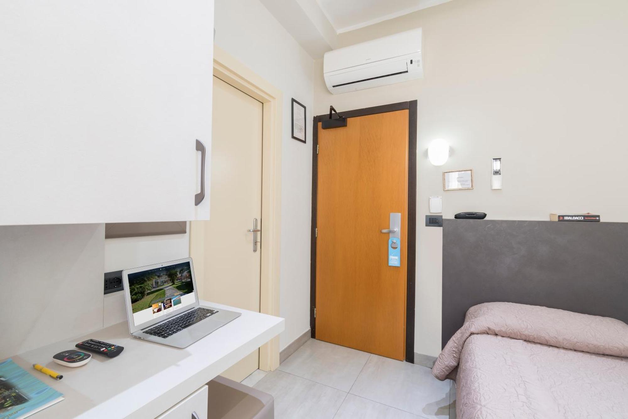 Hotel Roma Marina di Massa Εξωτερικό φωτογραφία